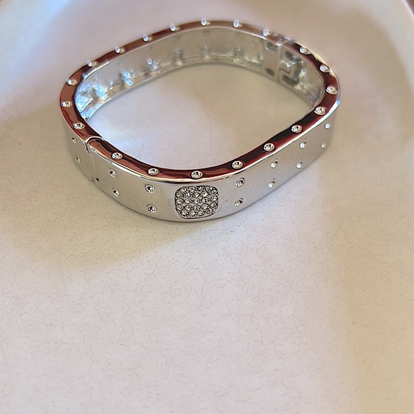 Silver Designer Influenced Bangle w/Pave Crystal Accents - NEW - Picture 3 of 8